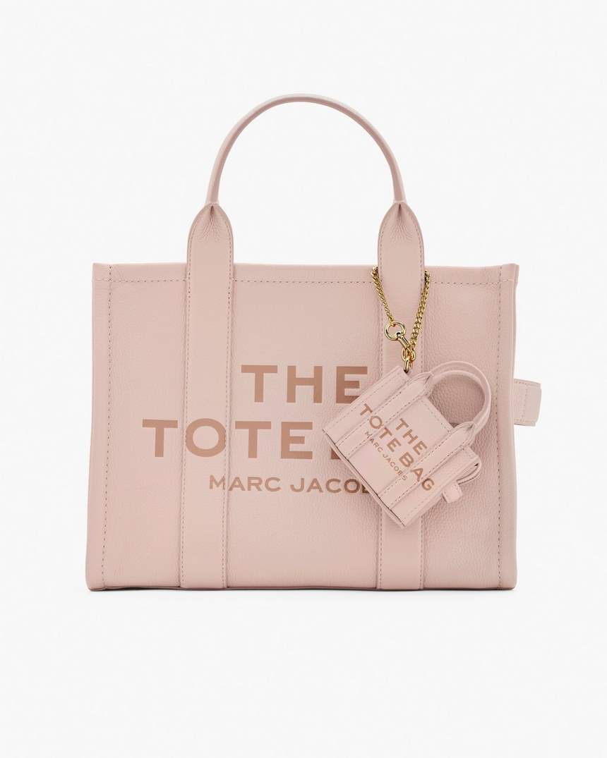 de nano tote bag charm