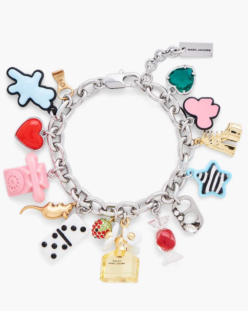 de statementarmband met stickerbedeltjes