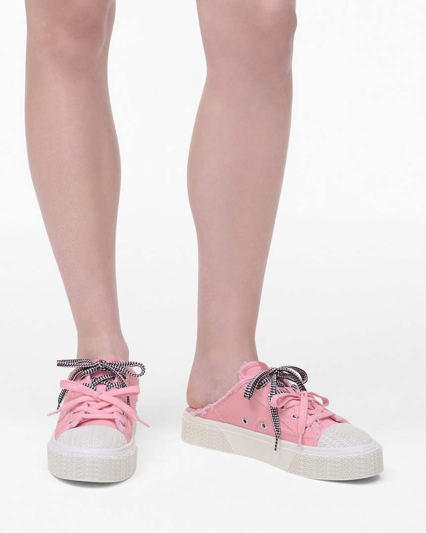 de sneaker-mule
