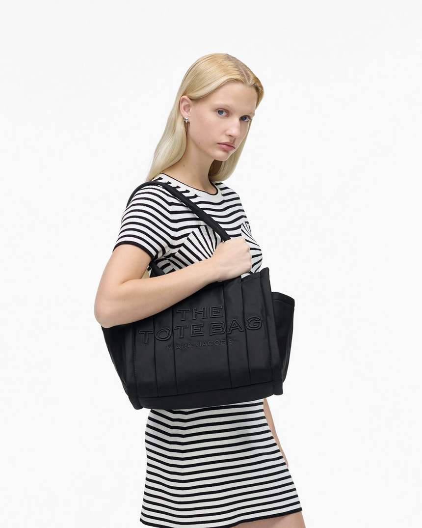 de puffy nylon medium tote bag