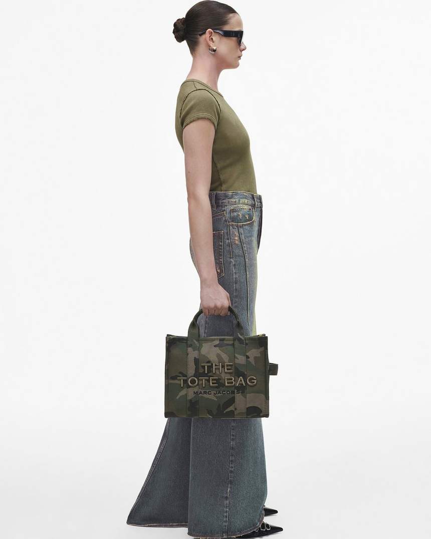 de camo jacquard medium tote bag
