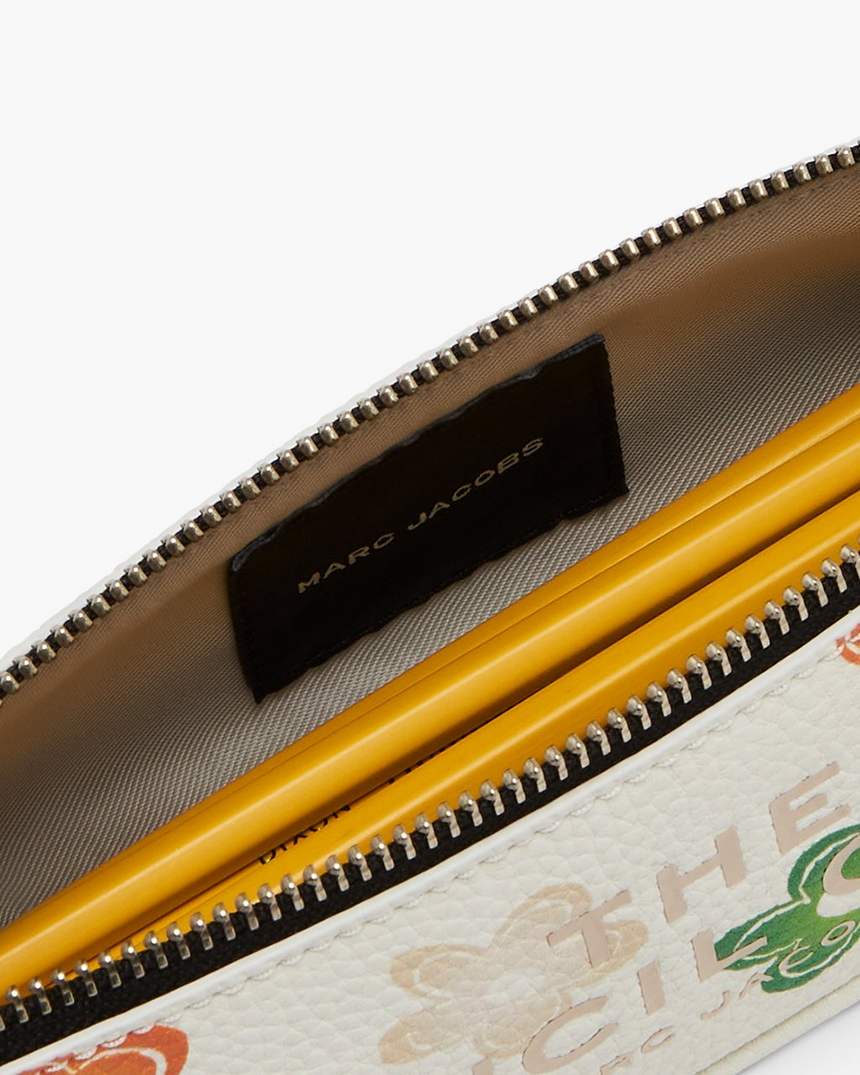 het etui met wilde madeliefjes
